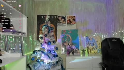 Snapshot of cryptobjgirlv2 chatting on January 4, 2025, 7:55 pm Lilith online show from January 4, 2025, 7:55 pm