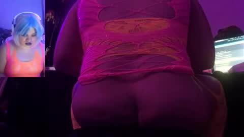 Snapshot of crysisweet chatting on November 8, 2025, 12:11 am ChrysiCreambunnmommy online show from November 8, 2025, 12:11 am