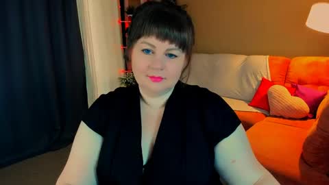 Snapshot of crystaalstaar chatting on May 19, 2026, 5:03 am Anna online show from May 19, 2026, 5:03 am