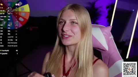 Crystal online show from April 15, 2026, 7:21 pm