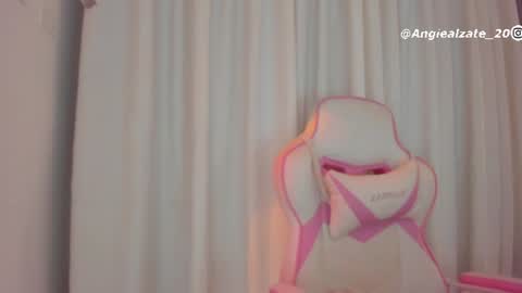 angie  online show from June 25, 2026, 5:12 am