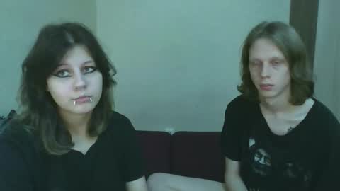 Crystal and Marcl online show from November 15, 2025, 9:54 pm