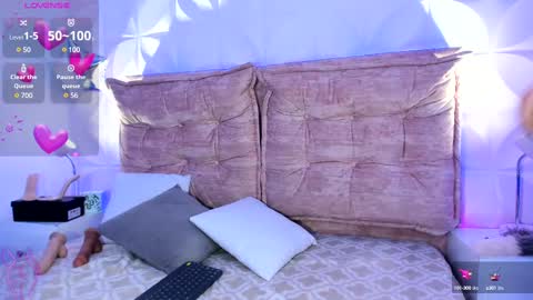 Snapshot of crystal_star16 chatting on March 7, 2025, 9:29 am Chris online show from March 7, 2025, 9:29 am