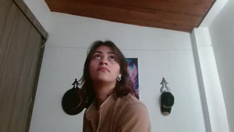 Crystal Blaze online show from April 5, 2026, 1:19 pm