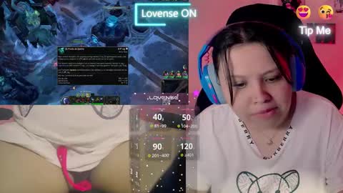 Snapshot of crystal_velvet01 chatting on January 22, 2025, 6:52 am crystal online show from January 22, 2025, 6:52 am