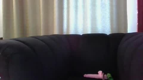 Snapshot of crystal_viv_1 chatting on February 1, 2025, 8:29 am crystal_viv_1 online show from February 1, 2025, 8:29 am