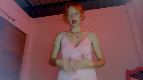 crystal_weber04 online show from December 19, 2025, 4:08 am