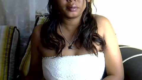 Snapshot of crystalbellax chatting on June 16, 2026, 6:38 am crystalbellax online show from June 16, 2026, 6:38 am