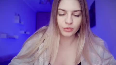 crystalblush01 online show from May 3, 2026, 2:45 pm