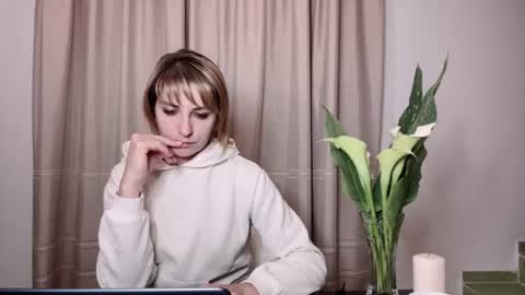 Mary online show from July 28, 2026, 8:52 pm