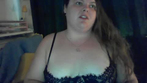 Herekittykitty69 online show from June 15, 2026, 8:22 pm