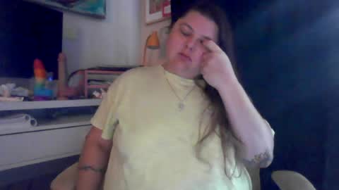 Herekittykitty69 online show from June 19, 2026, 2:43 pm