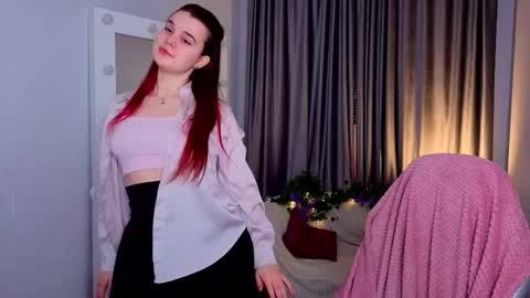 Lora online show from March 20, 2026, 9:41 pm