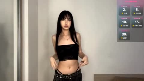 Snapshot of crystalllmolly chatting on June 28, 2026, 5:30 pm crystalllmolly online show from June 28, 2026, 5:30 pm