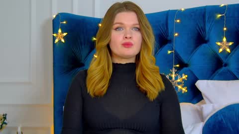 Snapshot of crystallyons chatting on December 27, 2024, 5:37 pm Crystal online show from December 27, 2024, 5:37 pm