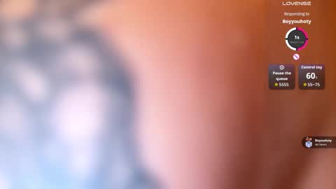 Snapshot of crystalnova_ chatting on January 6, 2026, 2:10 pm Kristina online show from January 6, 2026, 2:10 pm