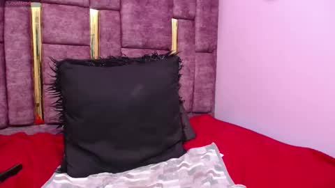 ASHLEY online show from February 25, 2025, 6:53 pm