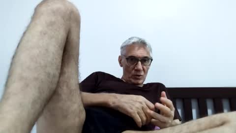 Snapshot of cucaio18 chatting on June 25, 2026, 1:05 am BIG UNCUT HARD COCK online show from June 25, 2026, 1:05 am