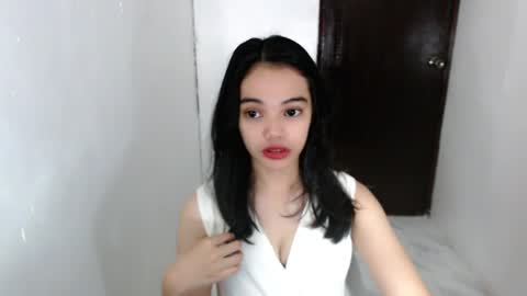 cuddlepunk_bubble online show from May 7, 2026, 5:07 pm