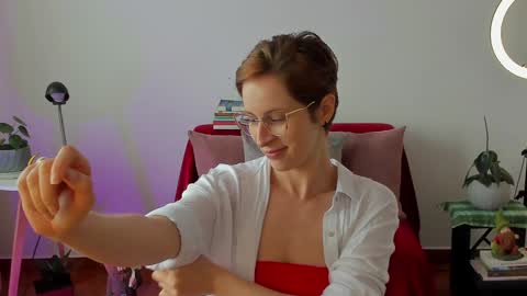 Leonela online show from December 23, 2024, 5:32 pm