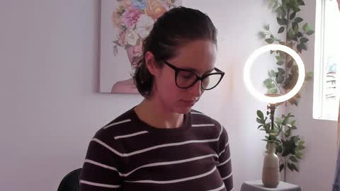 Leonela online show from March 29, 2026, 8:31 pm