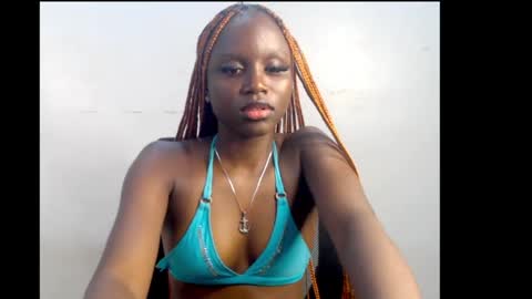 sophie online show from June 3, 2026, 3:06 pm