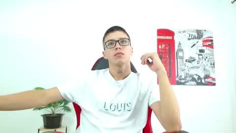 Snapshot of cumandres chatting on October 7, 2025, 2:03 pm cumandres online show from October 7, 2025, 2:03 pm