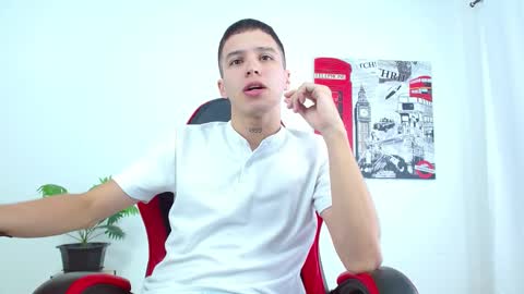 Snapshot of cumandres chatting on October 16, 2025, 2:07 pm cumandres online show from October 16, 2025, 2:07 pm