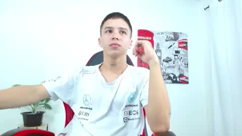 Snapshot of cumandres chatting on October 28, 2025, 2:09 pm cumandres online show from October 28, 2025, 2:09 pm