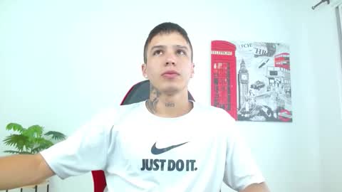 cumandres online show from January 6, 2026, 2:54 pm