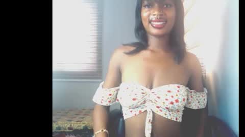 cumebony_petit online show from February 3, 2026, 2:22 pm
