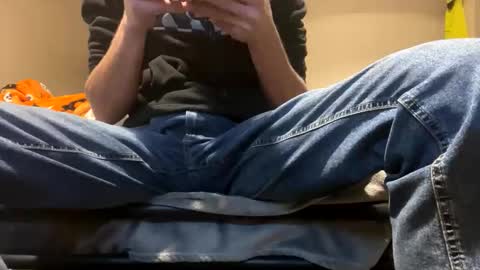 Snapshot of cumm4mee828 chatting on October 21, 2025, 6:41 pm cumm4mee828 online show from October 21, 2025, 6:41 pm