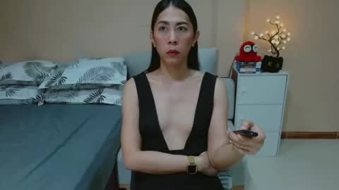 Leah Vergara online show from April 4, 2026, 12:20 am