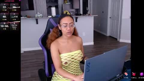 Snapshot of cumplzqueen chatting on July 2, 2026, 7:31 pm Nia Reese online show from July 2, 2026, 7:31 pm