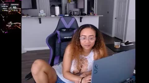 Snapshot of cumplzqueen chatting on July 11, 2026, 8:44 pm Nia Reese online show from July 11, 2026, 8:44 pm