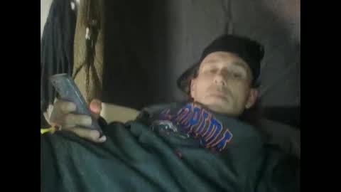 Snapshot of cumslutboi27 chatting on January 16, 2025, 6:03 am cumslutboi27 online show from January 16, 2025, 6:03 am