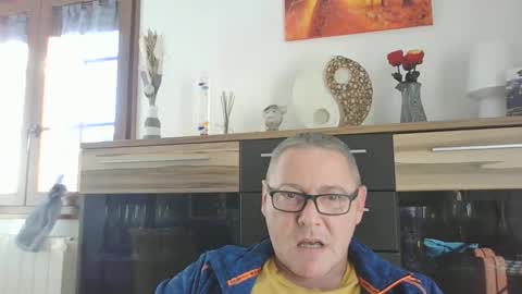 cuni6969 online show from December 21, 2025, 11:39 am