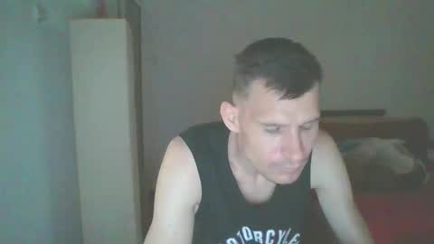 Snapshot of cuplu2456 chatting on March 27, 2026, 11:32 am daviddello67 online show from March 27, 2026, 11:32 am