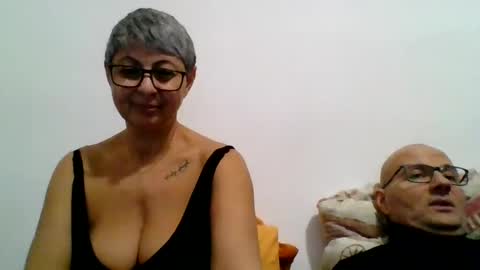 Snapshot of cuplu4346529860 chatting on December 19, 2024, 5:29 pm couple online show from December 19, 2024, 5:29 pm