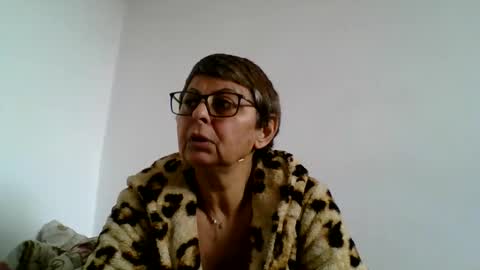 Snapshot of cuplu4346529860 chatting on November 11, 2025, 9:53 am couple online show from November 11, 2025, 9:53 am