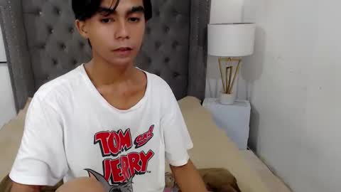 Snapshot of cuppycupcake_2 chatting on October 20, 2025, 9:26 pm Xyrien online show from October 20, 2025, 9:26 pm