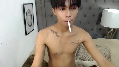 Snapshot of cuppycupcake_2 chatting on October 26, 2025, 5:08 pm Xyrien online show from October 26, 2025, 5:08 pm