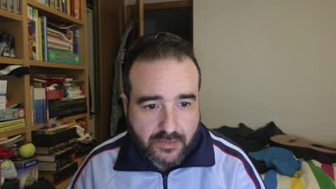 curiosillo1983 online show from April 9, 2026, 8:53 am