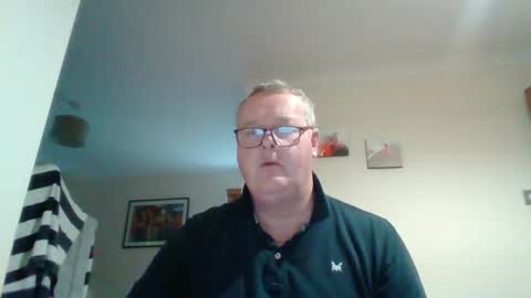 Snapshot of curiousax77 chatting on January 10, 2025, 9:55 am curiousax77 online show from January 10, 2025, 9:55 am