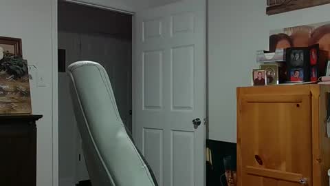 Snapshot of curiouscouple3143 chatting on January 24, 2025, 12:52 pm curious couple online show from January 24, 2025, 12:52 pm