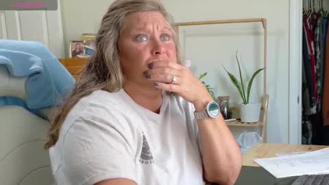 curious couple online show from February 5, 2026, 6:45 pm