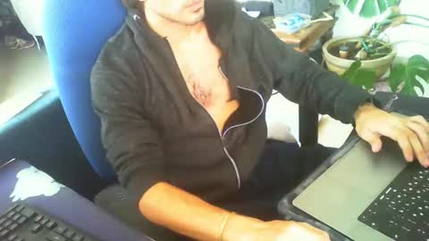 Snapshot of curiousgenie chatting on November 6, 2025, 12:28 pm curiousgenie online show from November 6, 2025, 12:28 pm