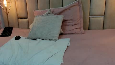 Snapshot of curvy_alyanna chatting on September 11, 2025, 11:54 am Alyanna online show from September 11, 2025, 11:54 am