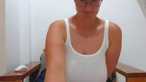 CurvyJules online show from March 20, 2026, 11:26 am