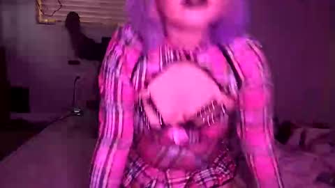 Lucifina ganja kittens online show from February 3, 2025, 5:07 am